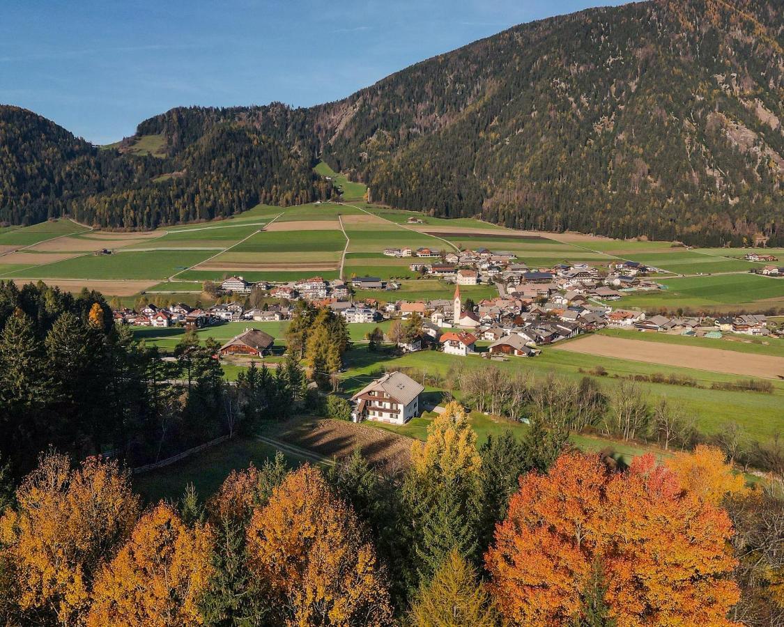 Oberlechnerhof Bed & Breakfast Rasun di Sopra Bagian luar foto