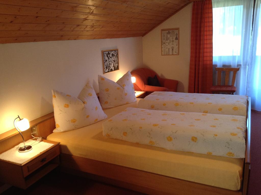 Oberlechnerhof Bed & Breakfast Rasun di Sopra Bagian luar foto