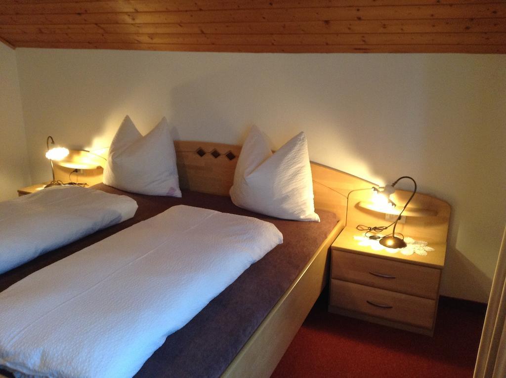 Oberlechnerhof Bed & Breakfast Rasun di Sopra Ruang foto
