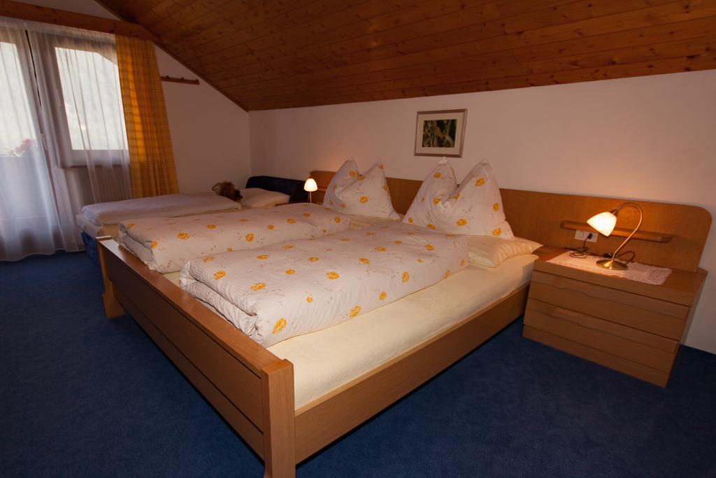 Oberlechnerhof Bed & Breakfast Rasun di Sopra Bagian luar foto