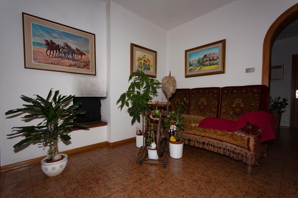 Oberlechnerhof Bed & Breakfast Rasun di Sopra Bagian luar foto